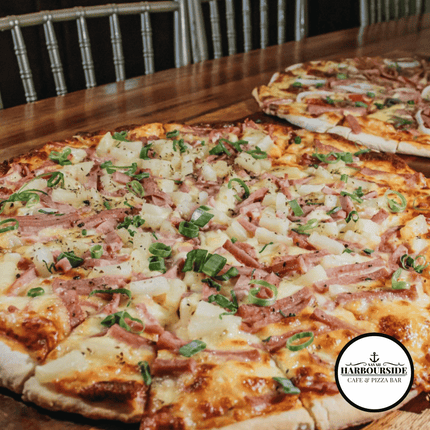Hawaiian Pizza "PICK UP AT SAVAII HARBOURSIDE CAFE & PIZZA BAR ONLY"