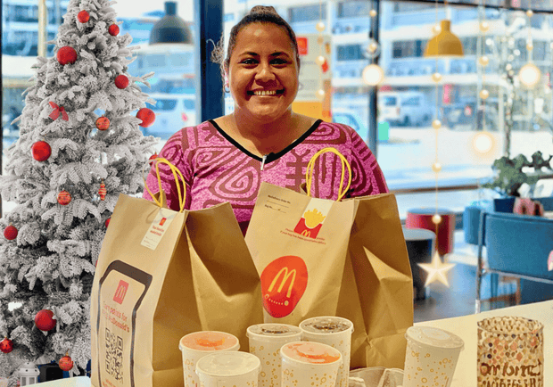 🍔🍟McDonald's Family Meals 👦👱‍♀️