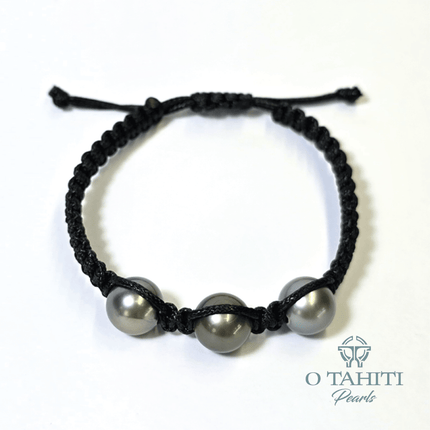 BRACELET MACRAME STRING WITH TRIO PEARLS - Samoamarket.com