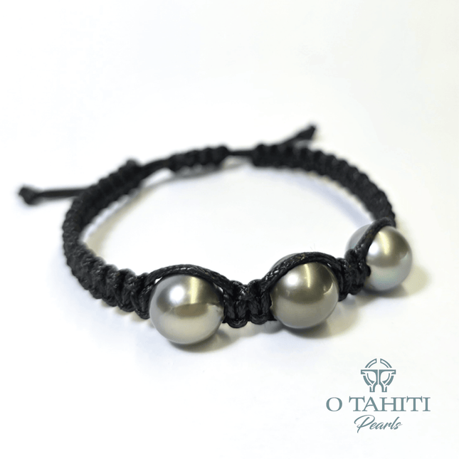 BRACELET MACRAME STRING WITH TRIO PEARLS - Samoamarket.com