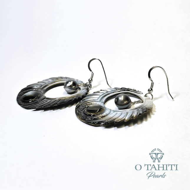 MOTHER OF PEARL LARGE DANGLING EARRINGS WITH PEARLS - Samoamarket.com