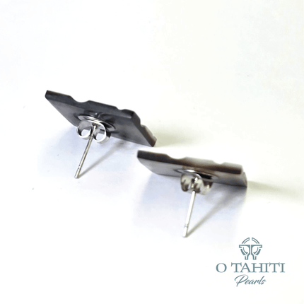 MOTHER OF PEARL STUD EARRINGS - Samoamarket.com