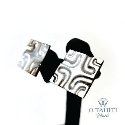 MOTHER OF PEARL STUD EARRINGS - Samoamarket.com