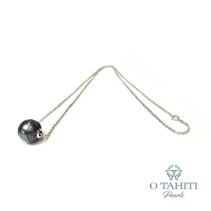 NECKLACE SILVER WITH AN ENGRAVED PEARL - Samoamarket.com
