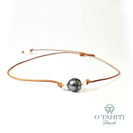 NECKLACE TAN LEATHER WITH POVI BONES AND A PEARL - Samoamarket.com